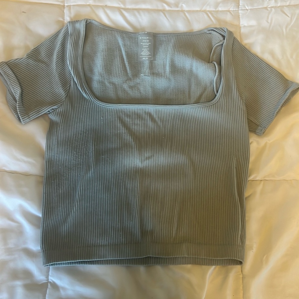 DYNAMIC Short-Sleeve Cropped T-Shirt
